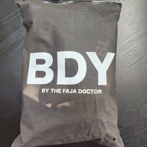 Black Women's Bodysuit Set - Picture 4 of 4